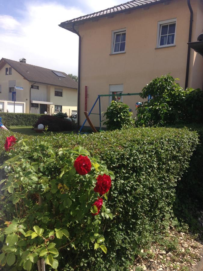 Gästehaus Tante Tienchen 7 Minuten vom Europa Park Rust zu Fuss entfernt Alle Suiten haben einen Balkon Exterior foto